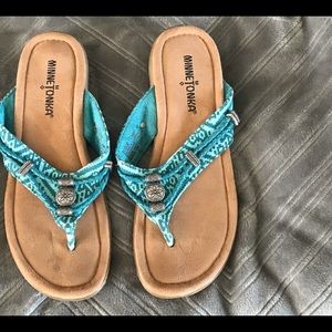 MINNETONKA Sandals